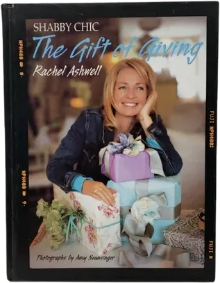 00s 2001 Shabby Chic The Gift Of Giving Hardbound Book