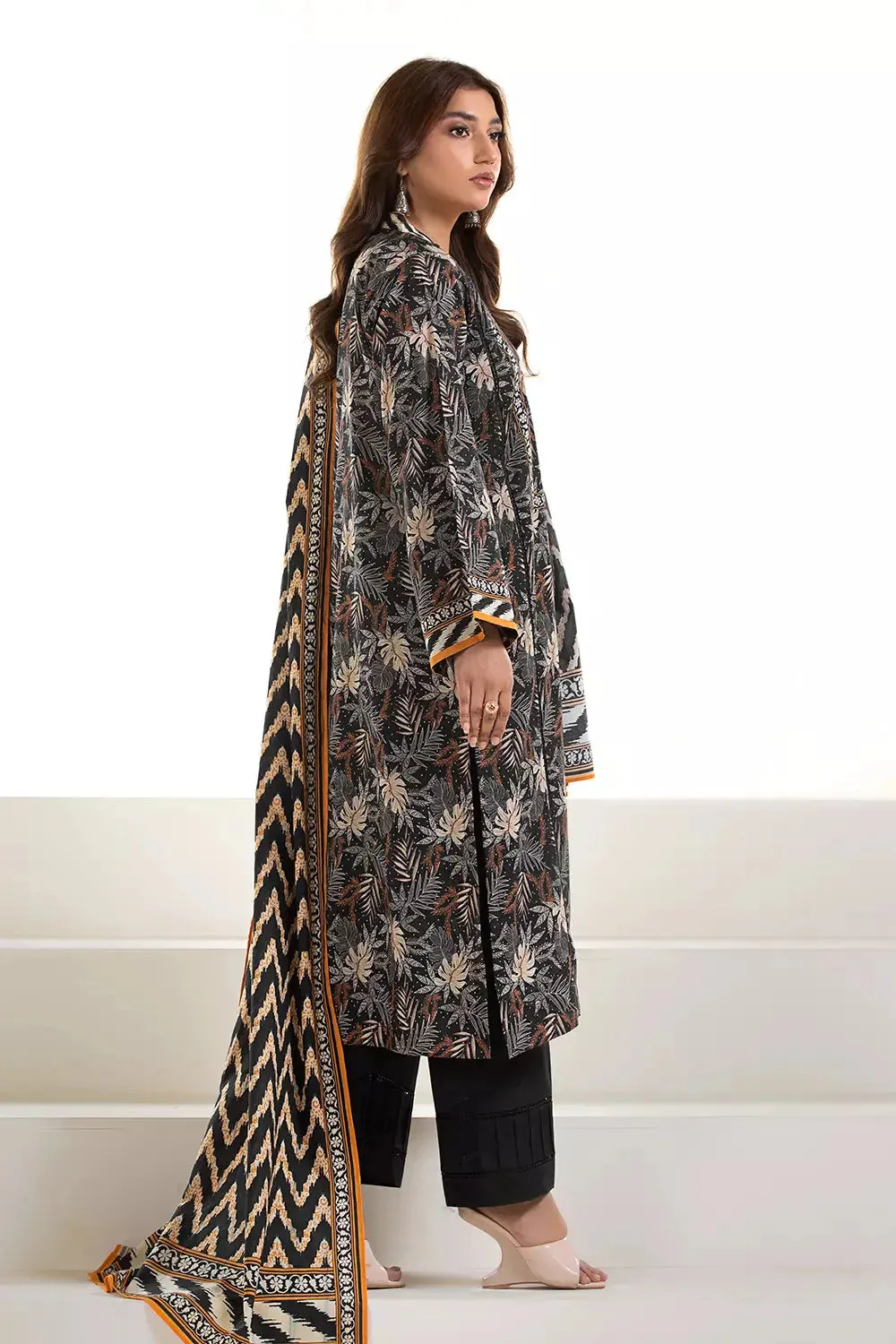3PC Printed Unstitched Lawn Suit KLA-2639