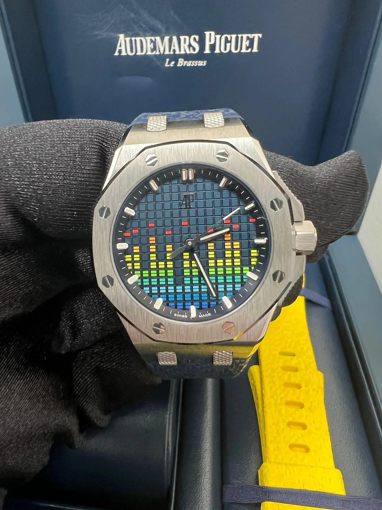 Audemars Piguet Royal Oak Offshore Selfwinding - Music Edition 37 mm 77600TI.OO.A343CA.01