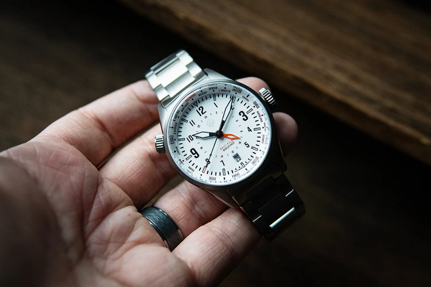 Balt-Pilot Worldtimer Polar White