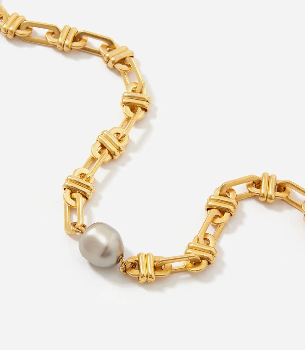 Chainlink Necklace With Pearl