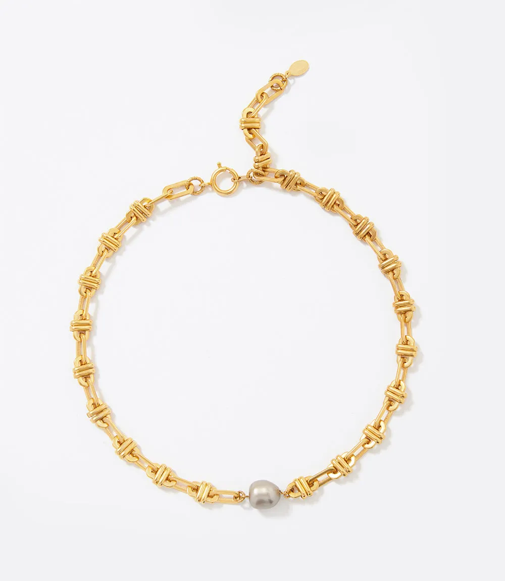 Chainlink Necklace With Pearl