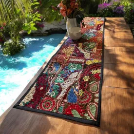 Embroidered table runner 2