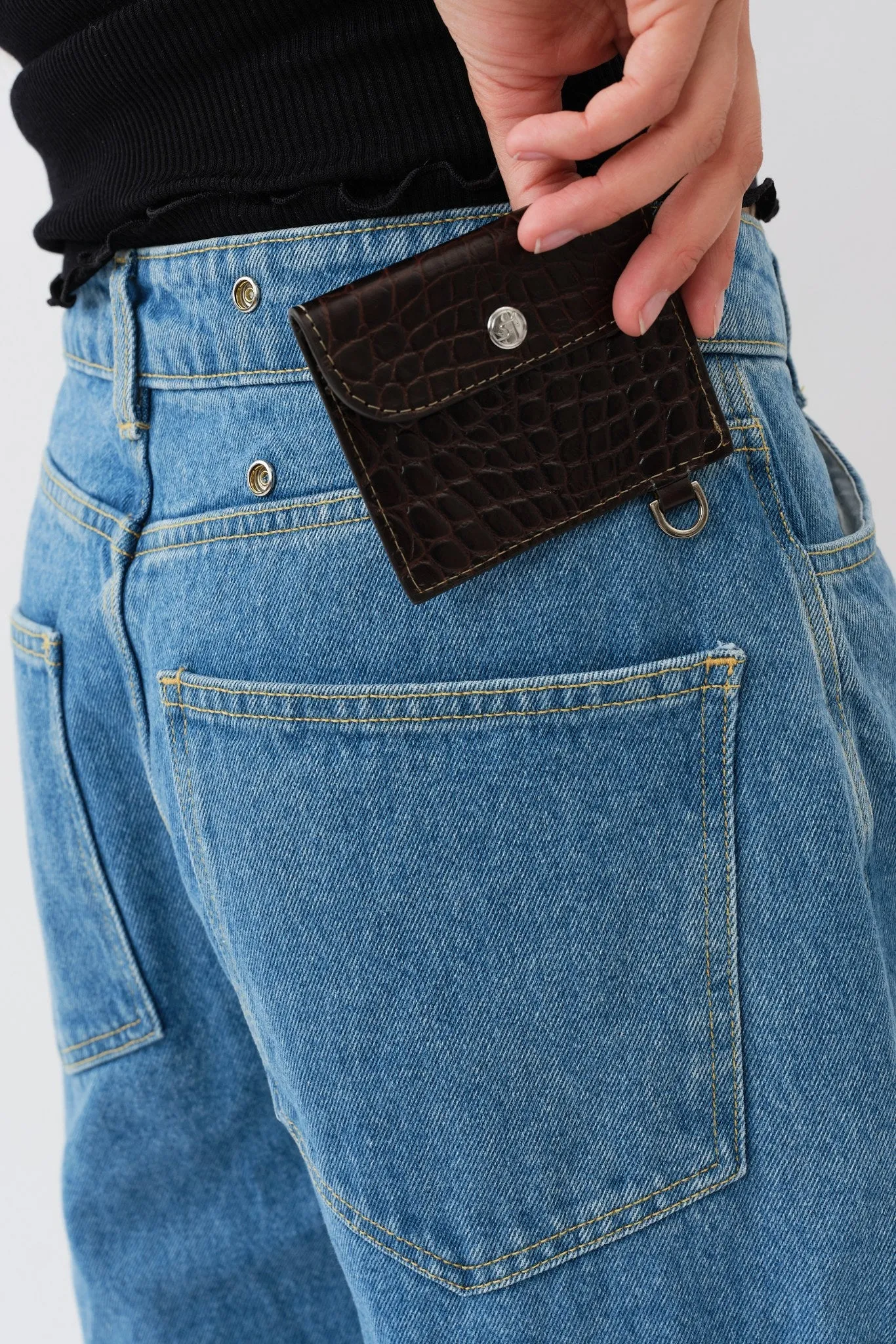 Helle Jeans — Medium Indigo