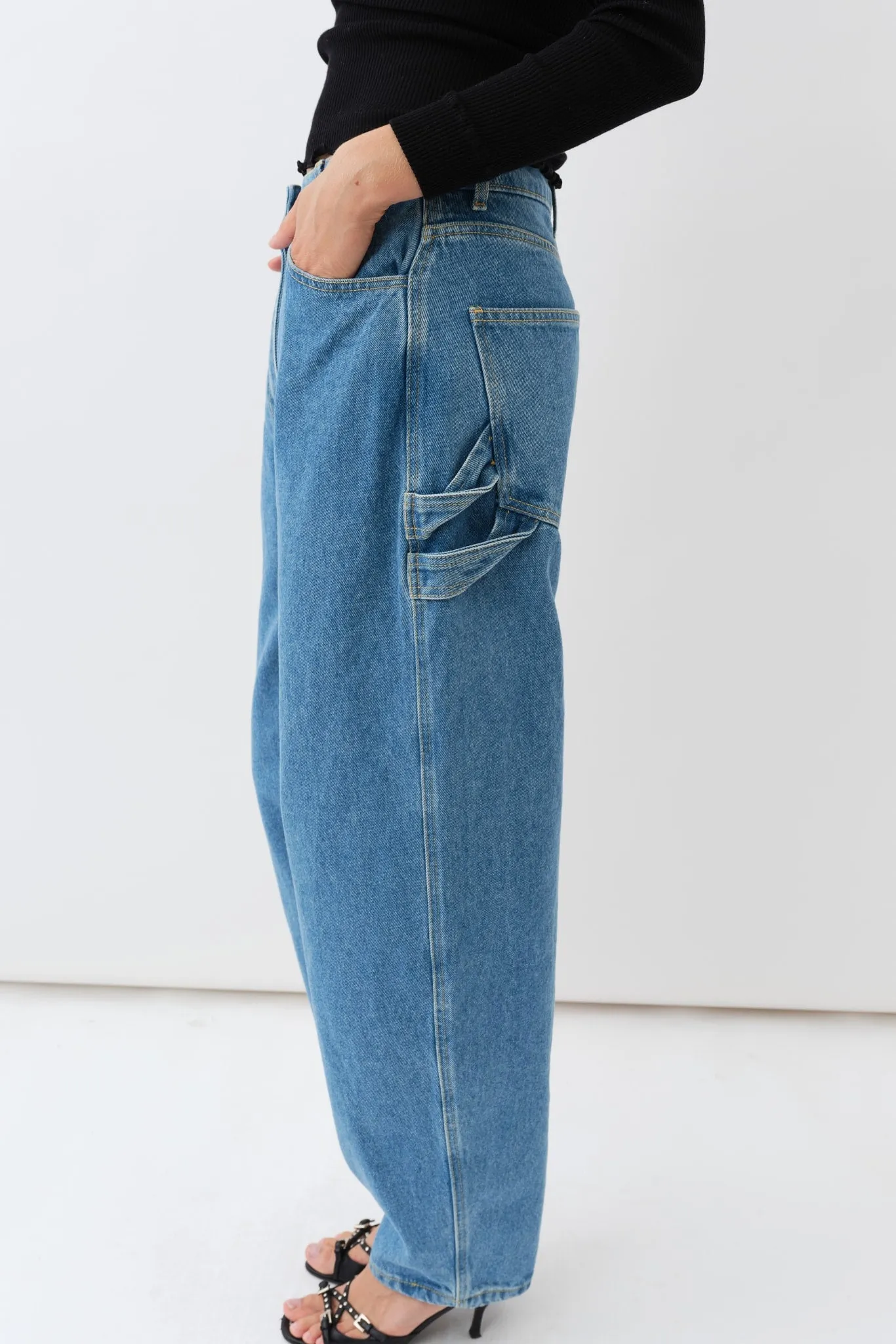 Helle Jeans — Medium Indigo