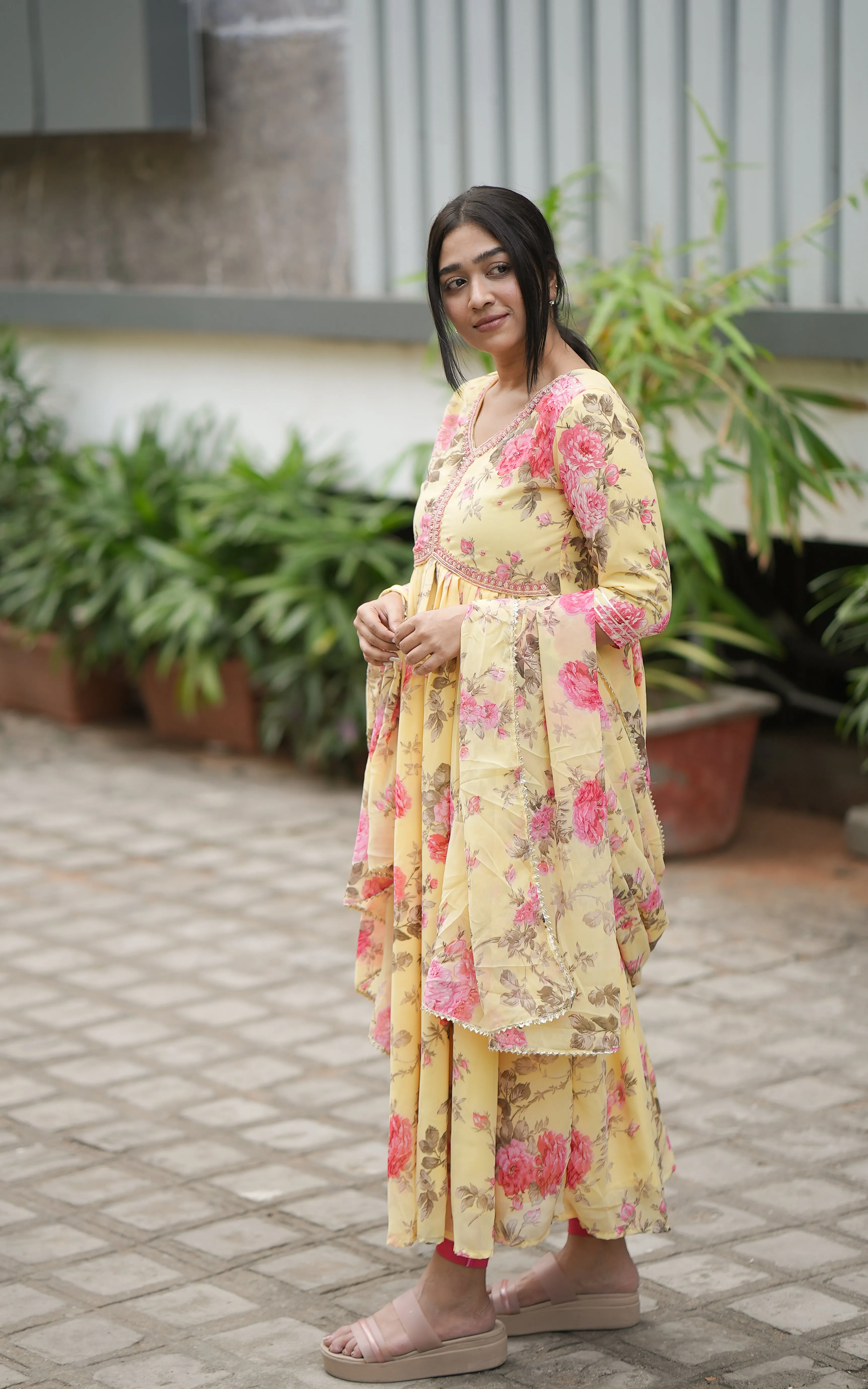 Hema C (Kurti Dupatta)