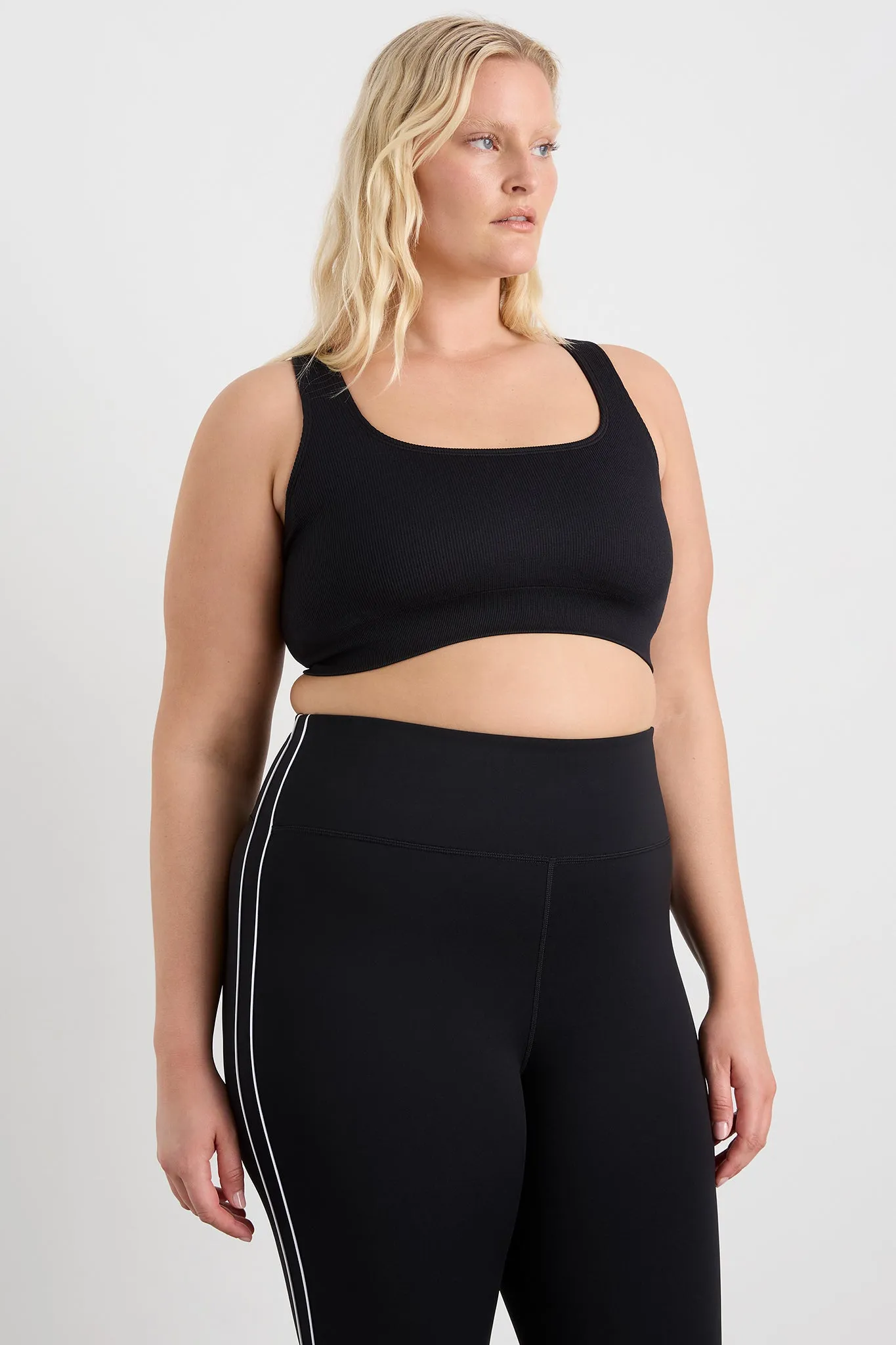 Seamless Crop 331