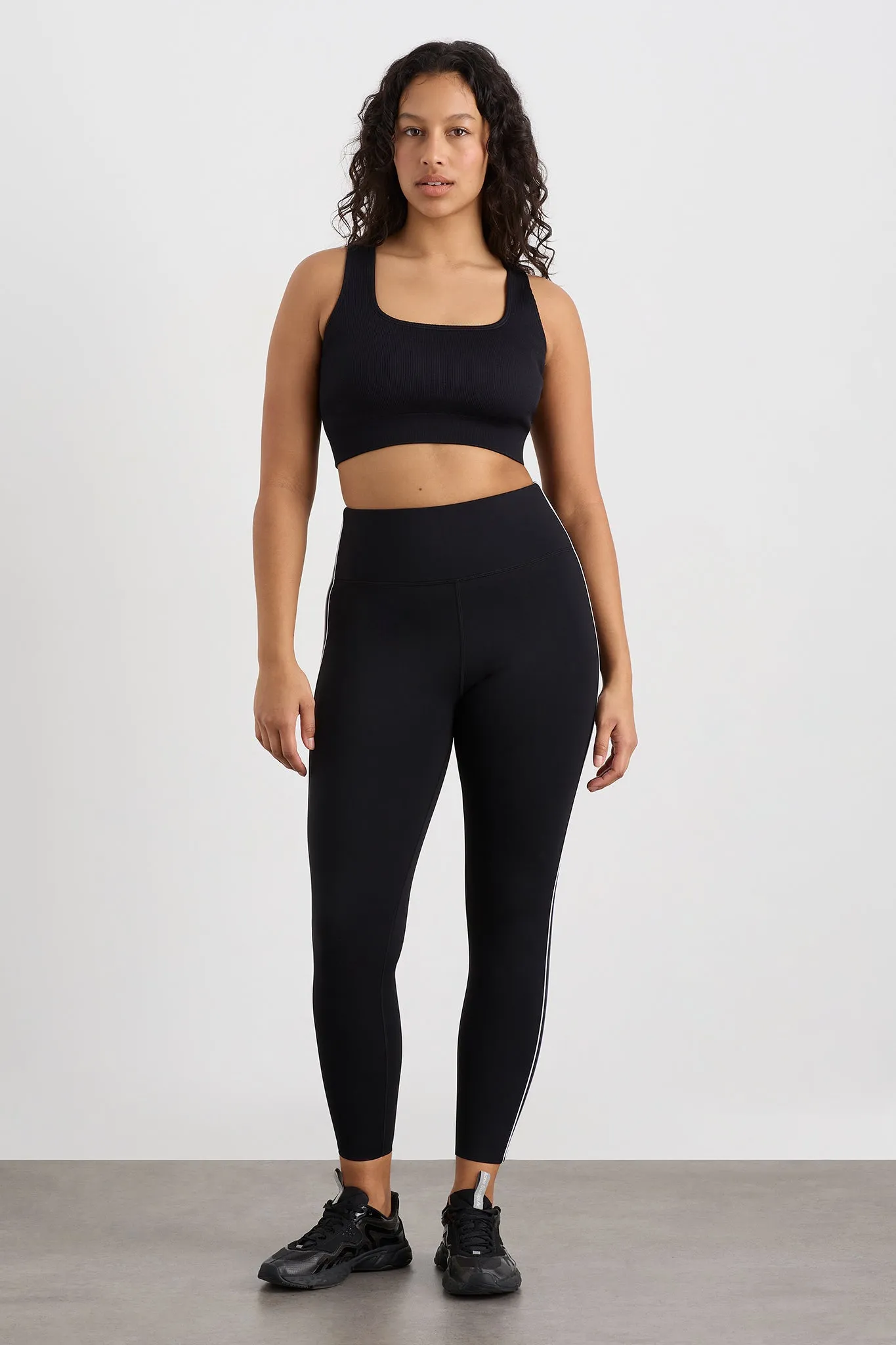 Seamless Crop 331