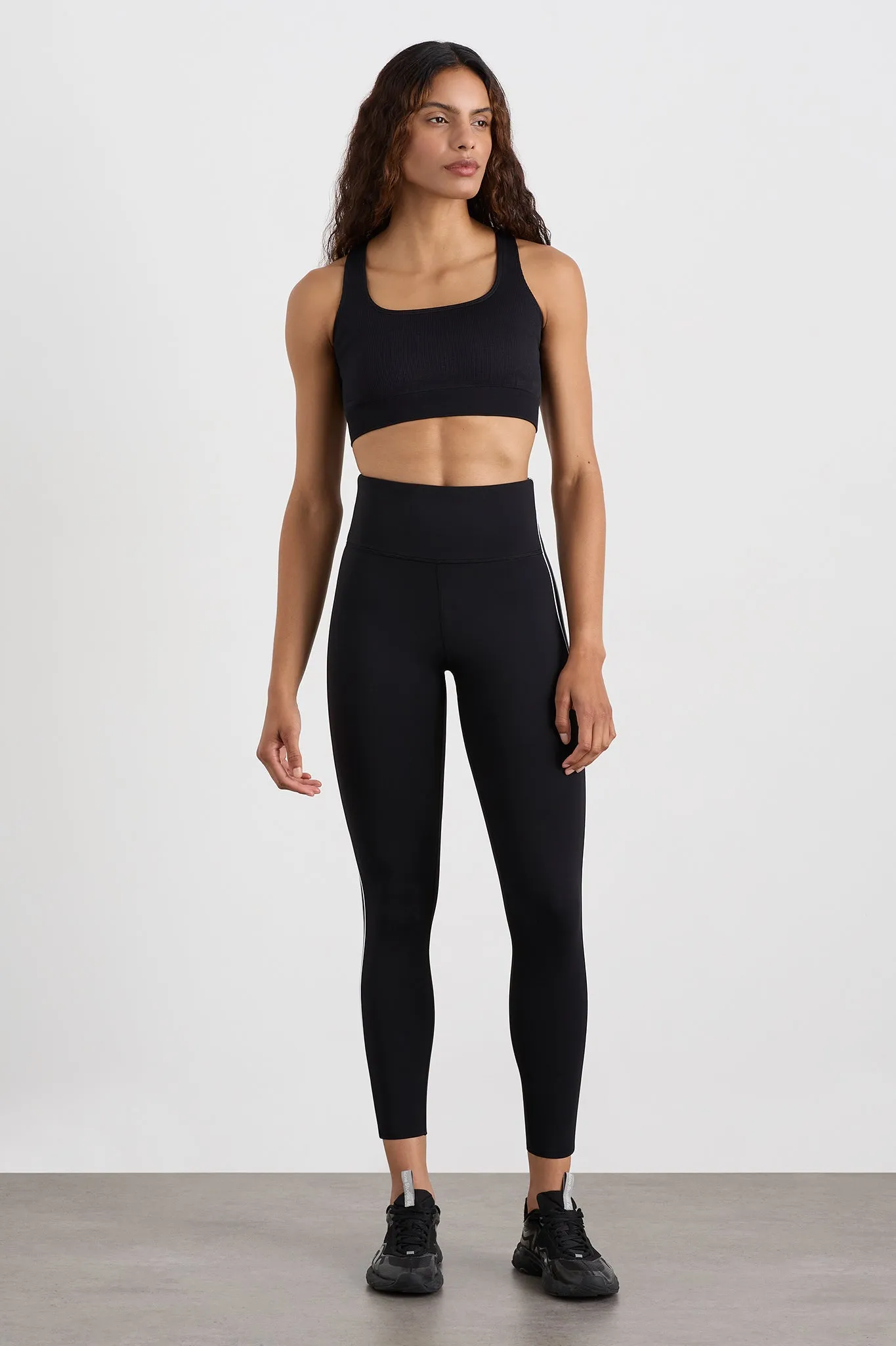Seamless Crop 331