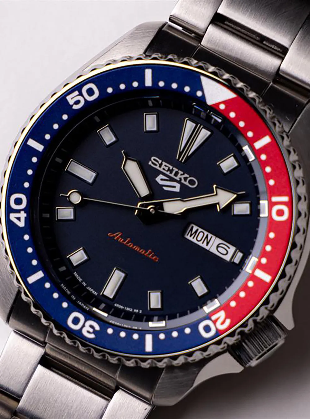 SEIKO 5 SPORTS SKX SPORTS STYLE SBSA267 ON-TIME MOVE LIMITED EDITION MADE IN JAPAN JDM
