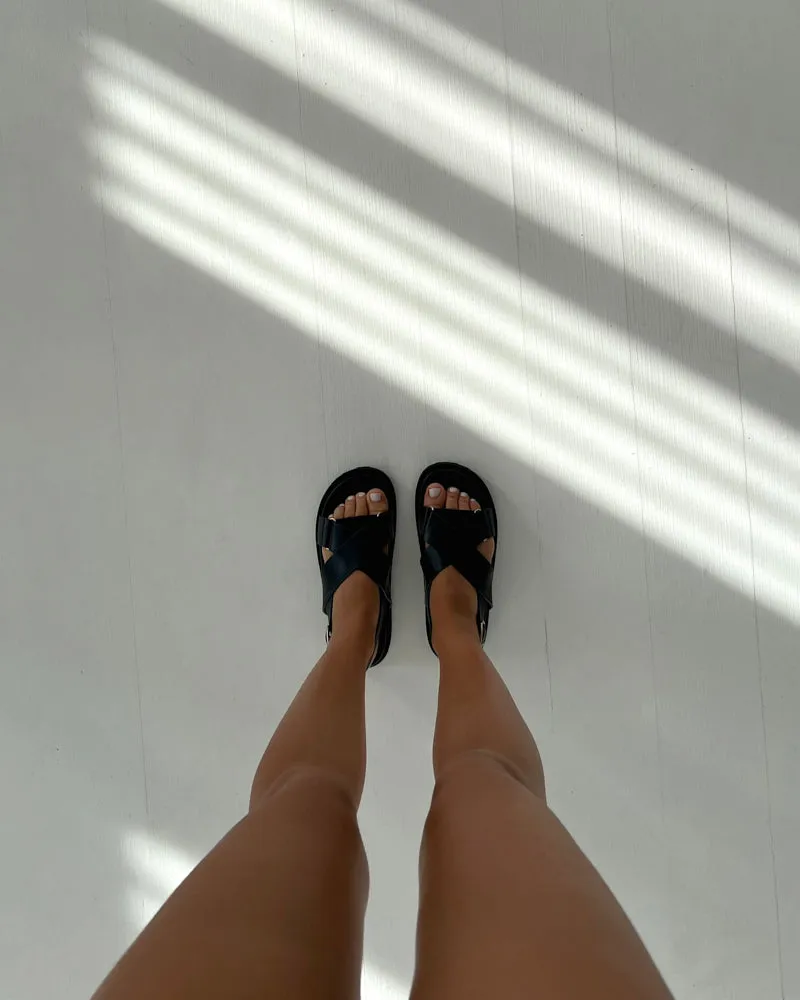 TRUDY - BLACK